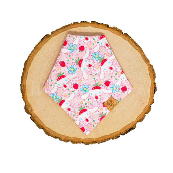 Strawberry Cinnamon Roll - Classic Tie On Bandana